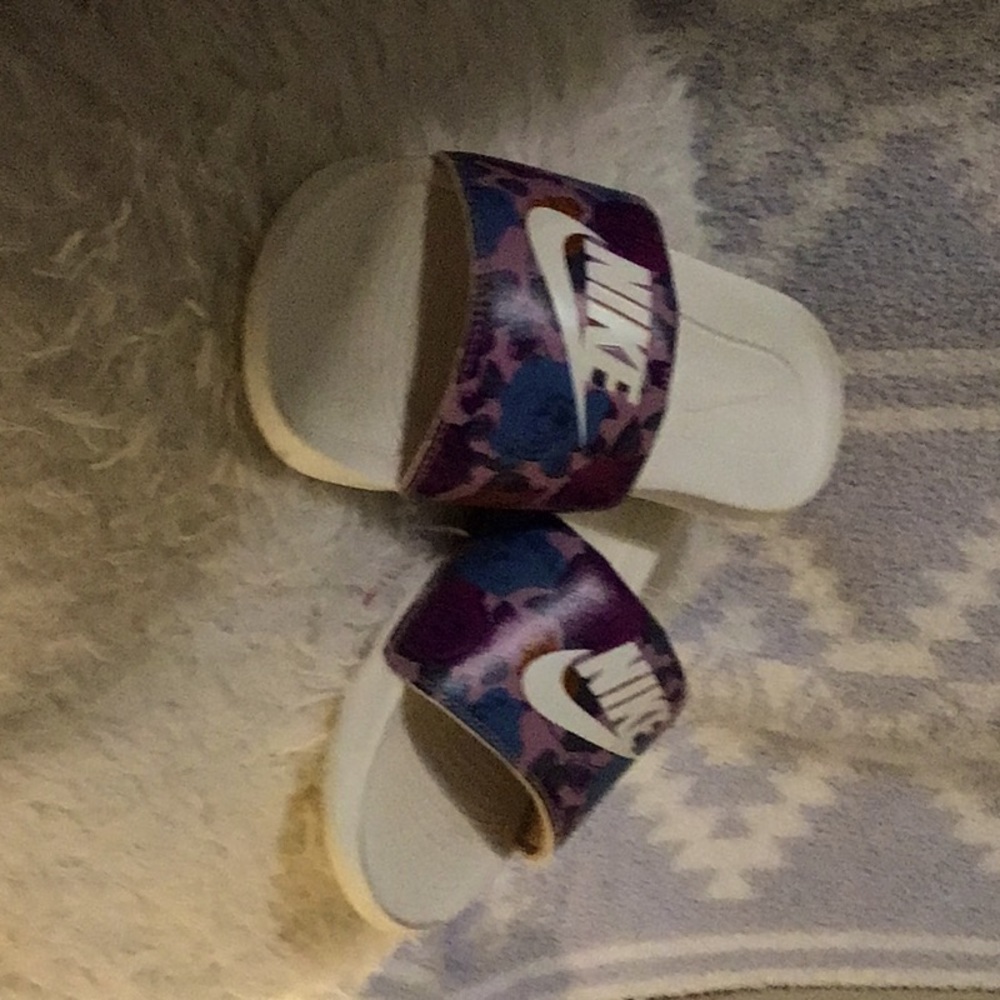 Nike floral print slides